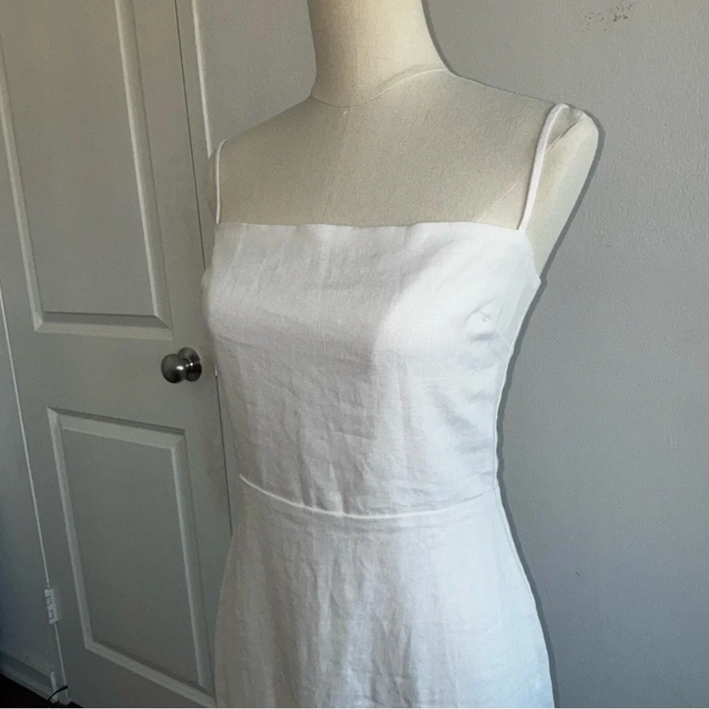 REFORMATION NWOT Frankie White Linen Dress - tailored for a PETITE girlie! - Picture 6 of 7